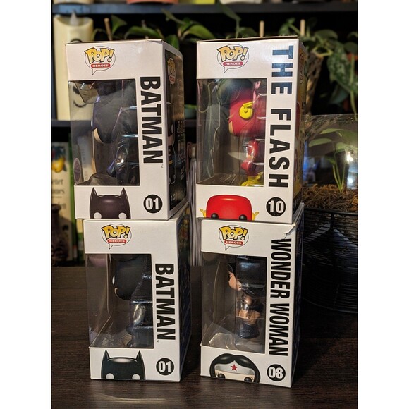 DC Comics Funko Pop lot: Batman, Wonder Woman, Flash - Picture 4 of 7